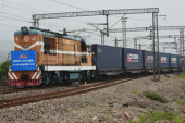 欧州と中国結ぶ国際定期貨物列車「中欧班列」