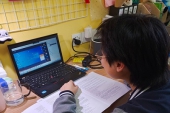 没入型学習を記録し、学習プロセスをライブ配信　中国で学習ブロガーが人気.jpg
