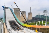 冬季五輪史上初　工業遺産を再利用した競技場の首鋼スキージャンプ台に行ってみた！