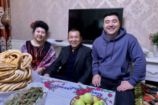 新疆ウイグル自治区　人々に幸せな暮らしをもたらす安定と民族団結