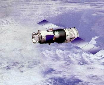 2002年3月神舟三号在酒泉卫星发射中心发射升空